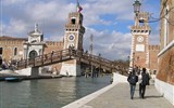 Památky Benátek - Itálie, Benátky, vstup do Arzenálu, svého času největší evropský průmyslový komplex