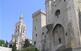 Velikonoční pohlednice z Provence, slavnost v Arles a Marseille 2023 - Francie - Provence  - Avignon, Palais des Papes, největší gotická stavba světa