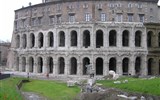 Řím - Itálie - Řím a okolí - Marcellovo divadlo, postavil 17-13 př.n.l Augustus