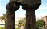 Syrakusy - Itálie - Sicílie - Syrakusy, Apollónův chrám, zbytky dórských sloupů