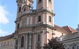 Eger, Tokaj,  Budapešť a Pilištínské vrchy, termály a víno 2023 - Maďarsko - Eger - barokní minoritský kostel od K.I.Diezenhofera, 1771