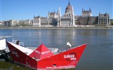 Budapešť vlakem, památky, termální lázně i tradiční trhy 2022 - Maďarsko - Budapešť - pohled na parlament stavěný podle londýnského vzoru v klasicistním stylu