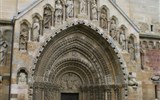 Termály Sárvár a kouzlo Zadunají červen - Maďarsko - Zadunají - Ják - skvostný románský portál  kostela, postaven 1214-1256