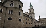 Barevný víkend v Salcbursku, Berchtesgaden a Orlí hnízdo 2022 - Rakousko - Salzburg, katedrála, za.l 774 - románská bazilika, po požáru 1598 přestavěna renesančně