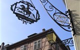 Kouzelné Lotrinsko, Alsasko, Vogézy a vinná stezka 2021 - Francie - Alsasko - Colmar a ještě jedno domovní znamení