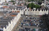 Pikardie, toulky v Ardenách, koupání v La Manche 2021 - Francie - Pikardie - Arras, Place des Héros, pohled z věže radnice