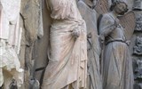 Pikardie, toulky v Ardenách, koupání v La Manche 2021 - Francie - Pikardie - Remeš, katedrála, tzv. Smějící se anděl, novodobý symbol EU