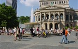 Frankfurt nad Mohanem a výstavy Botticelli a Seurat - Německo - Frankfurt n.M. - stará Opera