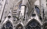 Paříž plná zážitků letecky a Středověky festival v Provins 2023 - Francie - Paříž - katedrála Notre Dame, detail
