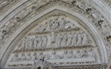 Bordeaux a Akvitánie, památky, víno a vlny Atlantiku 2023 - Francie - Bordeaux - kostel sv.Ondřeje  tympanon nad Královským portálem s výjevy z Poslední večeře, kolem 1250
