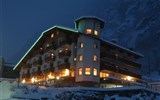 Lyžování v Madesimu letecky - Itálie - Madesimo - noční hotel Oriental