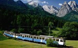 Alpský diamant Zugspitze - Německo - horský vlak v bavorských Alpách