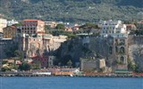 Kouzlo Kampánie a ostrov Capri - Itálie - Sorrento, přístav