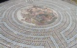 Kypr - sluneční ráj ve středozemním moři 2023 - Kypr - jedna z četných mozaik které zbyly po řeckých stavbách