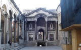 Památky UNESCO - Chorvatsko - Chorvatsko - Split - Diokleciánův palác, postaven 305 n.l. pro římského císaře Diokleciána