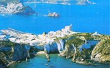 Jižní Itálie a ostrov Ponza - Itálie -ostrov Ponza, největší z Pontických ostrovů v Tyrhénském moři