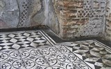 Řím, věčné město 2022 - Itálie -Tivoli - Hadrianova vila, mosaiky v kasárnách prétoriánů