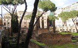 Řím, věčné město 2023 - Itálie - Řím - chrámový okrsek na Largo Argentina, chrám Fortuny a kruhový chrámek Giuturny