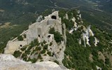Languedoc a Roussillon, země moře, hor a katarských hradů - Francie - Languedoc - hrad Peyrepeutuse