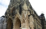 Paříž, perla na Seině letecky, Versailles a výlet do Remeše rychlovlakem TGV 2024 - Francie - Champagne - Remeš, katedrála Notre Dame de Reims, byli zde korunováni fr.králové od 12.stol