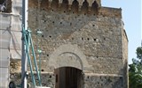 San Gimignano - Itálie -  Toskánsko - San Gimignano - městská brána Porta San Giovanni