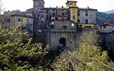 Garfagnana - Itálie - Garfagnana - centrum oblasti vesnice Castelnuovo