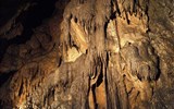 Poznáváme Toskánsko - Itálie - Toskánsko - Garfagnano -  Grotta del Vento, stálá teplota 11 stupňů a krásná krápníková výzdoba 