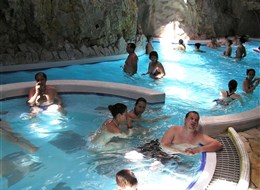 Maďarsko - Miskolc-Tapolca,  jeskynní termální lázně jsou jediné na světě