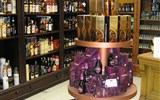 Inverness - Skotsko - Invernes - široká nabídka whisky při ochutnávce