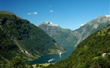 Skandinávie -  Norsko - Geiranger, ledovcový fjord 15 km dlouhý