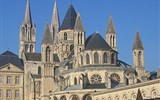 Významná místa Normandie - Francie - Caen - klášter Abbaye aux Hommes,1063 dokončen, přestavěn 1120-66, první použití žebrové klenby ve Francii