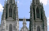 Mnichov a Regensburg a vánoční trhy vlakem 2022 - Německo - Regensburg - průčelí gotické kattedrály z let 1275-1634