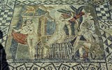 Maroko, země tisíce barev a vůní 2022 - Maroko - Volubilis, římské památky z 1. až 3.století n.l., mozaika Diana vystupuje z lázně