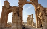 Sýrie - Sýrie - Palmyra, monumentální oblouk z doby císaře Septima Severa, kdy dosáhla Palmyra největšího rozmachu