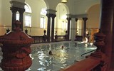 Budapešť, památky a termální lázně adventní 2022 - Maďarsko - Budapešť, Szechenyiho lázně, vnitřní bazény