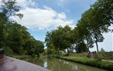 Francie, památky UNESCO - Francie - Gaskoňsko - Canal du Midi, šířka u hladiny 18 m, u dna 10 m, max.ponor 1,6 m
