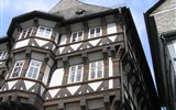 Umění, výstavy a architektura - Německo - Německo - Goslar - krásné hrázděné středověké domy, dnes je zde městská knihovna