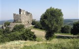 Termální wellness Velikonoce v Maďarsku a slavnost UNESCO 2022 - Maďarsko - Hollókö - hrad postavený  před 1310,  1702 pobořen Habsburky