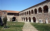 Albánie - Albánie - ortodoxní klášter Ardenica, založen 1282
