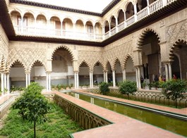 Andalusie, památky UNESCO, slavnosti a přírodní parky 2024  Španělsko - Andalusie -  Sevilla, Alcazár, Patio de las Doncellas
