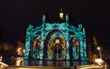 festival světel - Francie - Beaujolais  - Beaune, noční světelná produkce na Notre Dame