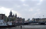 Amsterdam, Rotterdam a Floriade EXPO letecky 2022 - Holandsko - Amsterdam - vlevo kostel Nicolaaskerk, 1884-7, směs různýcg neostylů