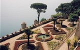 Neapolský záliv a pobřeží Amalfi - Itálie - Ravello - barokní zahrada Villa Ruffolo