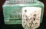 roquefort - Francie - Auvergne - sýr Roquefort z ovčího mléka