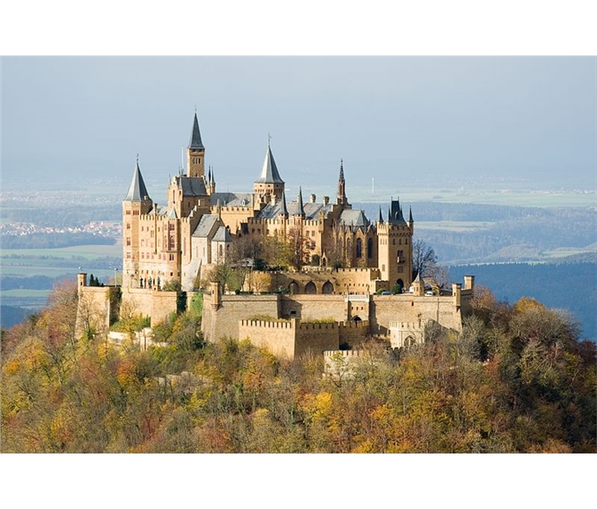 Perly Švábské Alby - Německo - hrad Hohenzollern