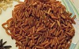 Gastronomie Provence - Francie - Provence - červená rýže z Camargue je zvláštní červenou mutací pěstovanou jenom zde