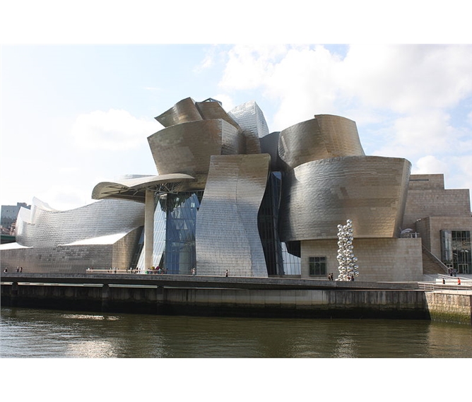 Baskicko, Bilbao a San Sebastián,koupání v Atlantiku - Španělsko - Bilbao - Gugenheimovo muzeum, symbol města