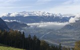 Glacier Express a Matterhorn 2023 - Lichtenštejnsko - údolí Rýna