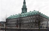 Christianborg - Dánsko - Kodaň - Christiansborg, od roku 1849 zde sídlí parlament, královská rodina se přesunula do Amalienborgu