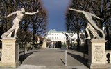 Barevný víkend v Salcbursku, Berchtesgaden a Orlí hnízdo 2022 - Rakousko - Salzburg - vstup do zahrad Mirabell